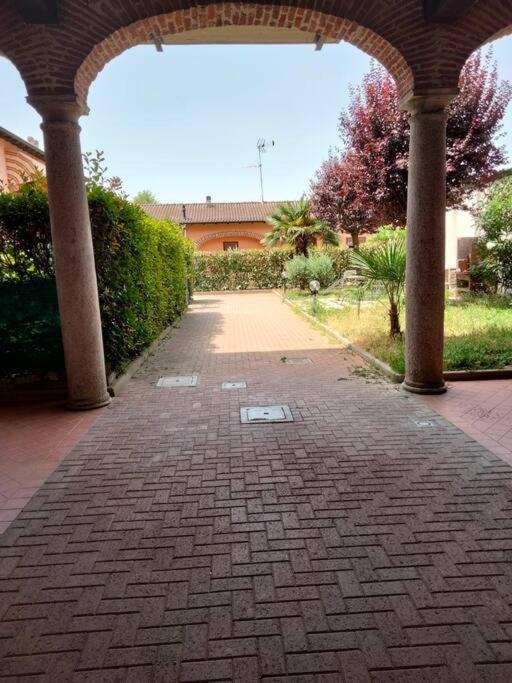 Appartamento In Cascina Lombarda Caselle Lurani Екстер'єр фото